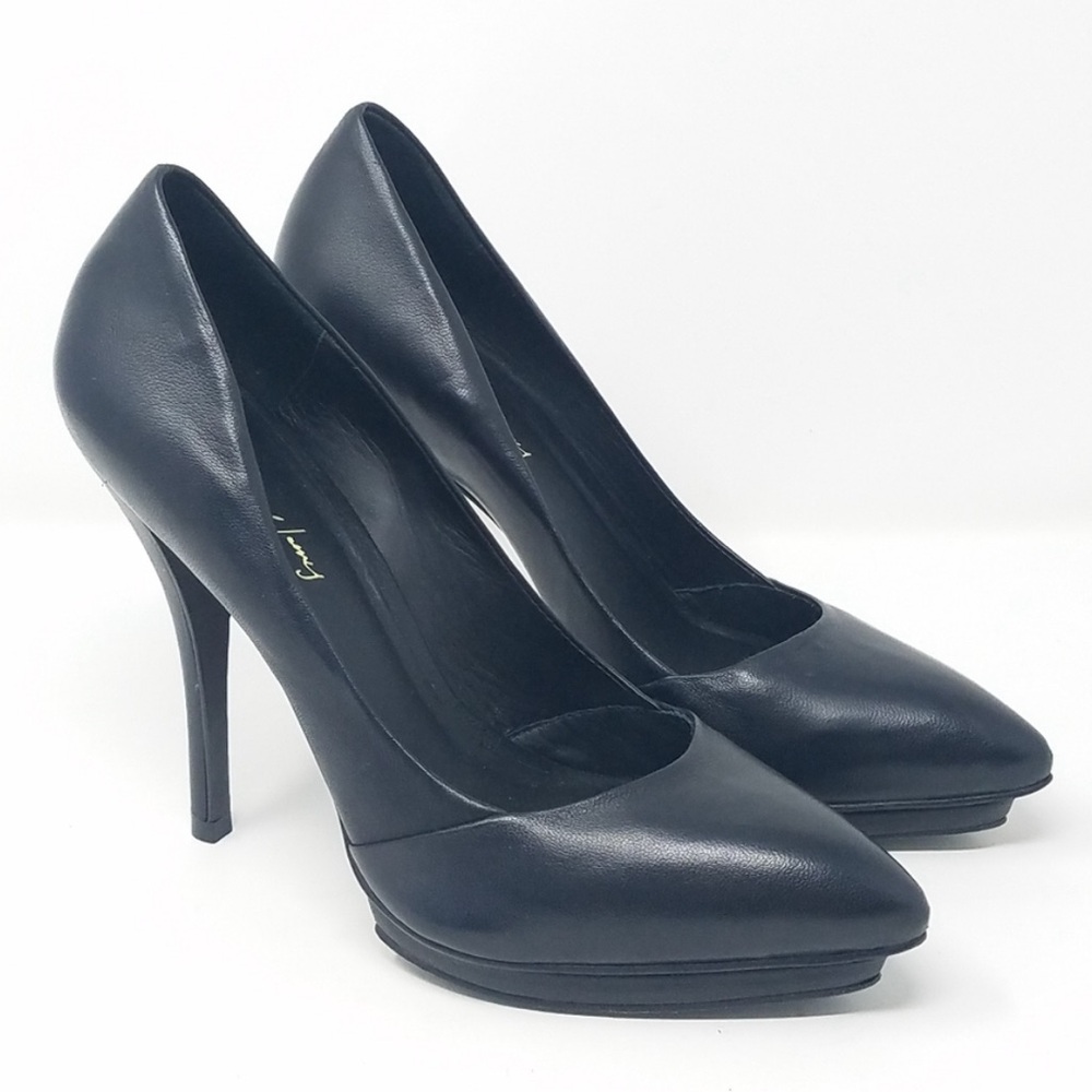 Elizabeth and James black leather pumps
